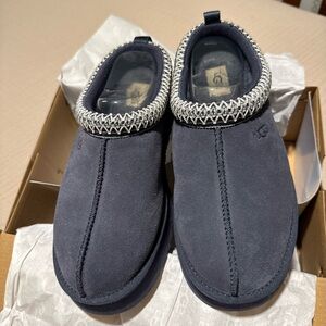 UGG Blue Tazz (37) NEW IN BOX